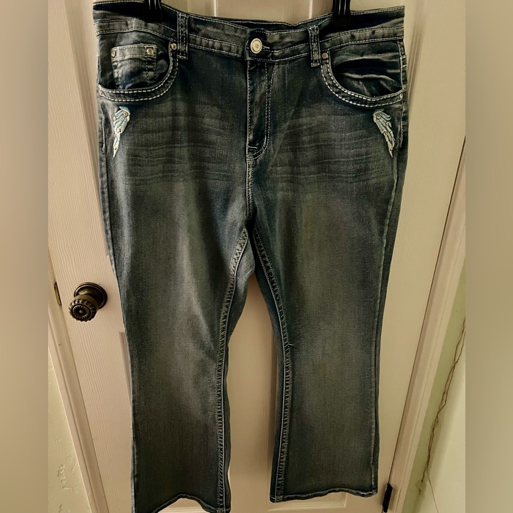Sky Women’s Size 16 Jeans with Winged Heart Pocket, Wing on Each Side at Front - Picture 3 of 15